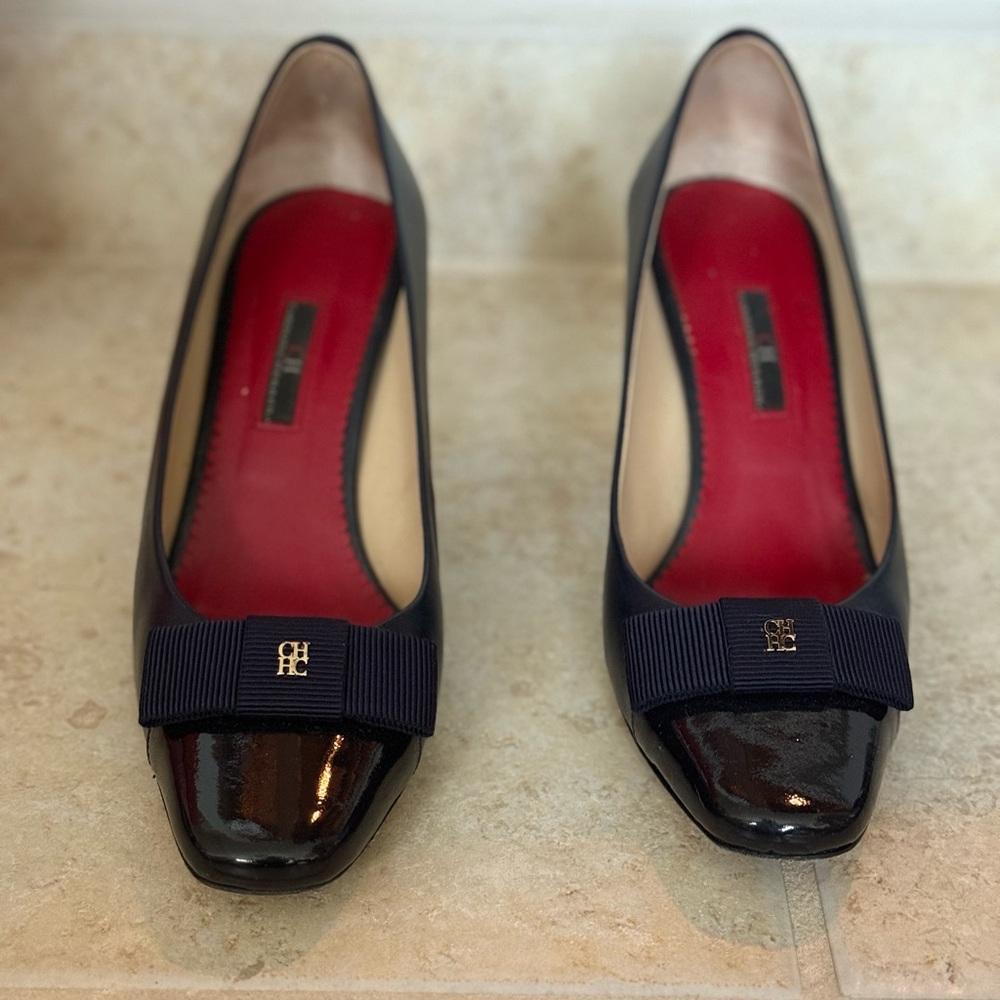 Navy blue Carolina Herrera Pumps